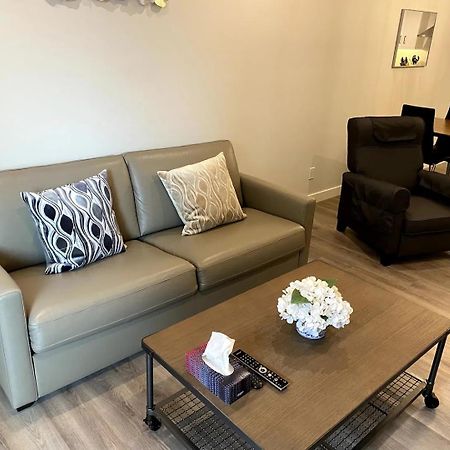 Luxury Unit In The Heart Of 캔모어 외부 사진
